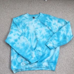 tie dye sweatshirt